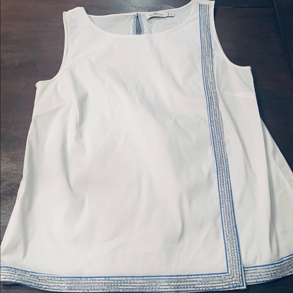 Women’s Vineyard Vines white cotton blouse